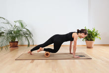 Load image into Gallery viewer, rollholz - parafa szőnyeg