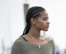 Kép betöltése a galériamegjelenítőbe: Evezős medál - bárd lapát | Strokeside Designs